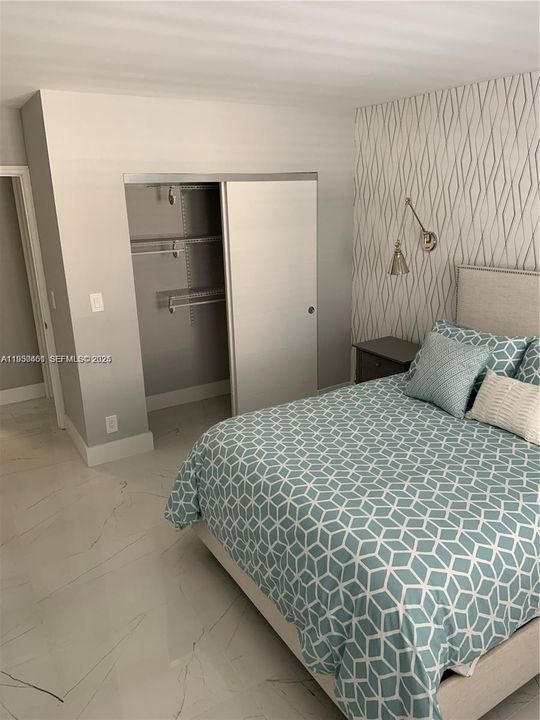 For Rent: $2,200 (1 beds, 1 baths, 690 Square Feet)