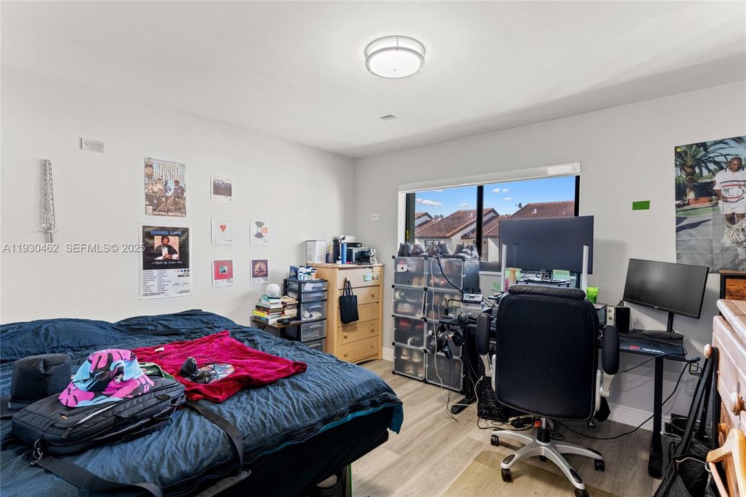 For Rent: $2,600 (2 beds, 2 baths, 1185 Square Feet)