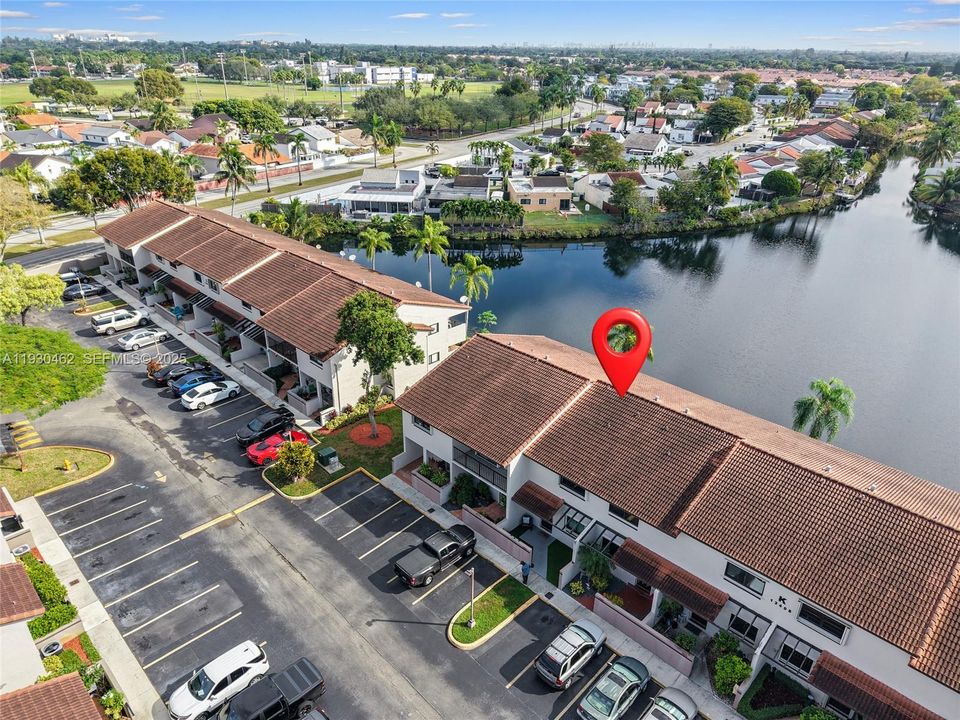 For Rent: $2,600 (2 beds, 2 baths, 1185 Square Feet)