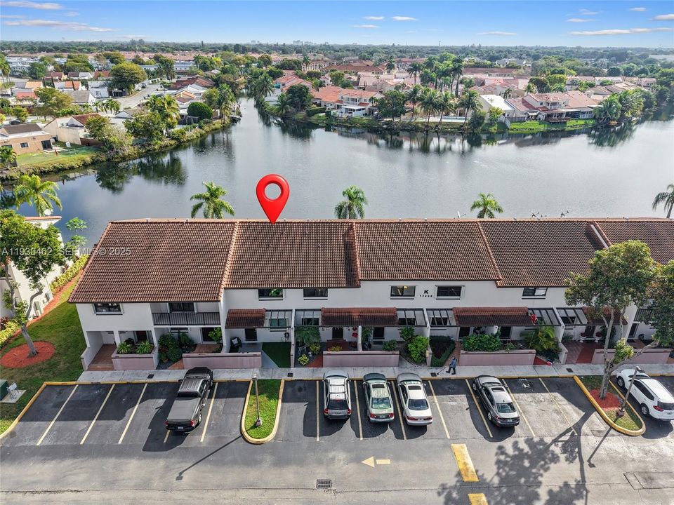 For Rent: $2,600 (2 beds, 2 baths, 1185 Square Feet)