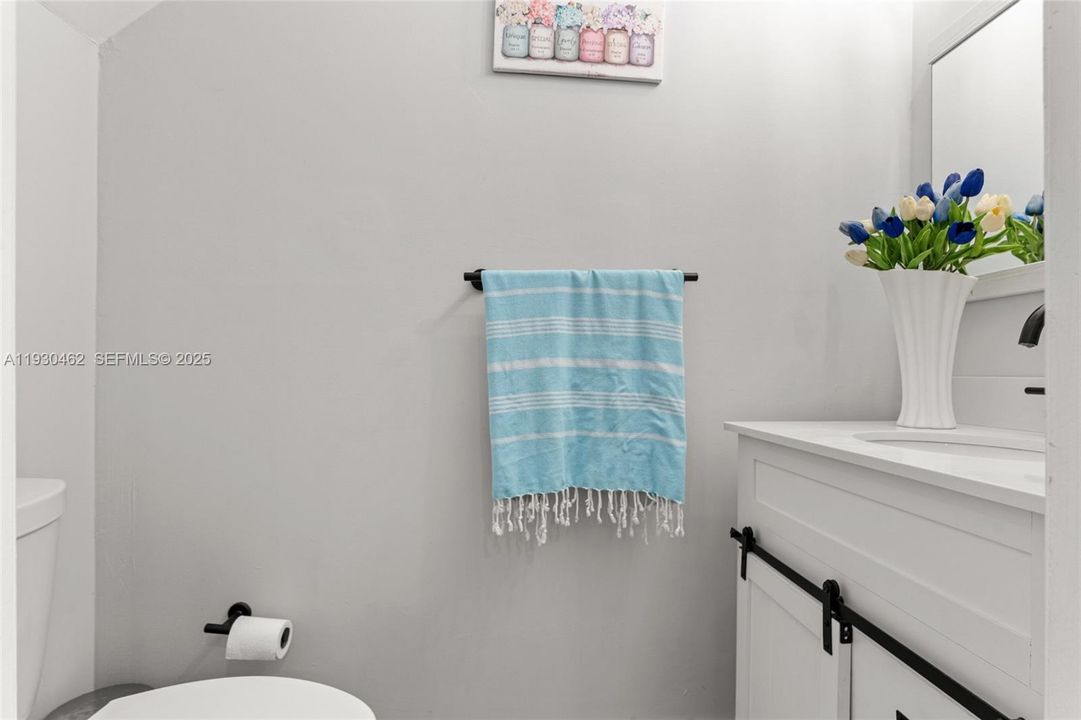 For Rent: $2,600 (2 beds, 2 baths, 1185 Square Feet)