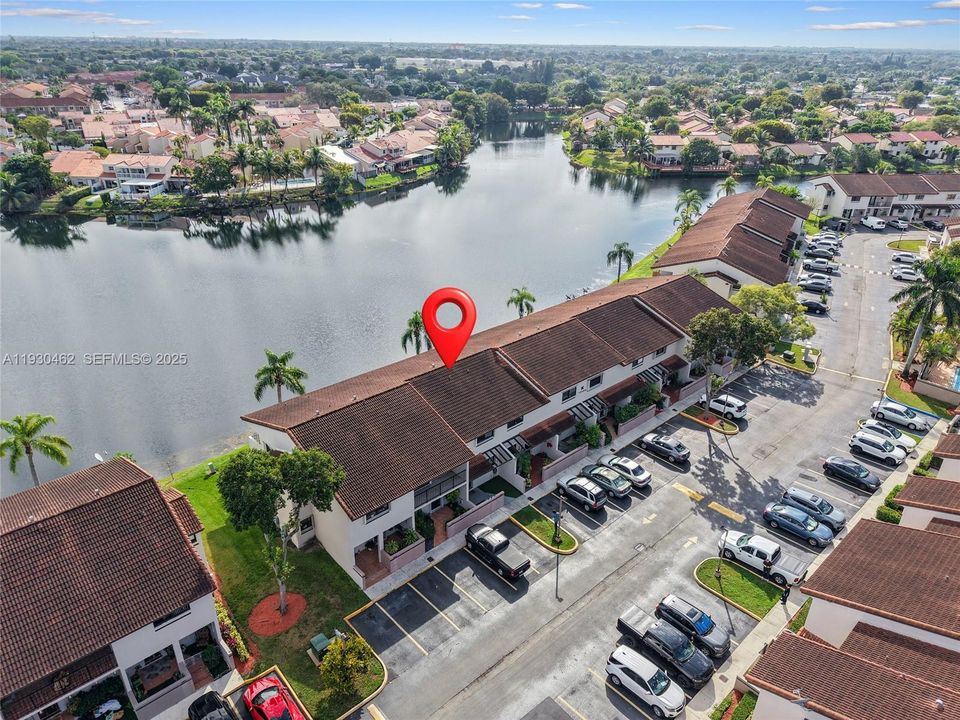 For Rent: $2,600 (2 beds, 2 baths, 1185 Square Feet)