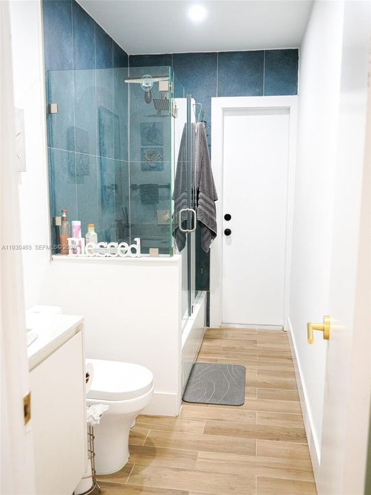 For Rent: $3,850 (3 beds, 2 baths, 1374 Square Feet)