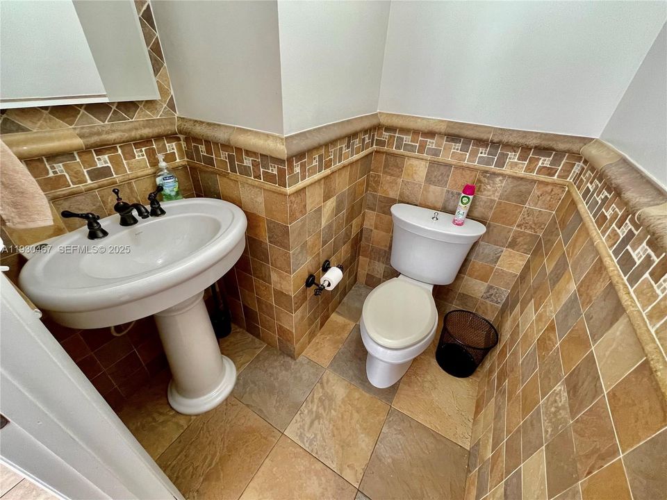 En Renta: $3,100 (3 camas, 2 baños, 1777 Pies cuadrados)