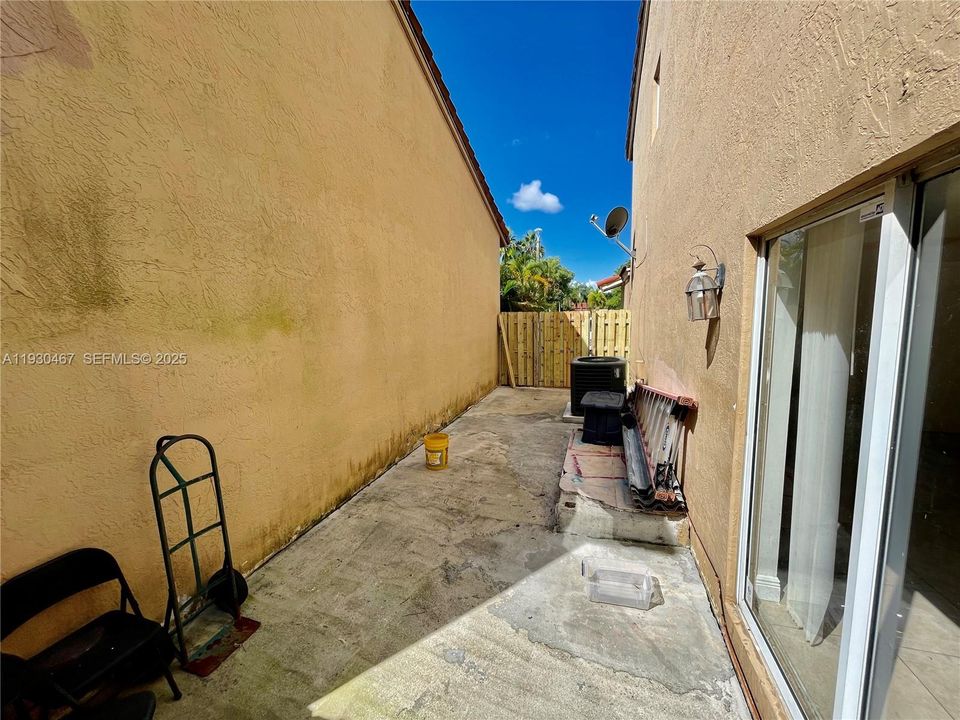 En Renta: $3,100 (3 camas, 2 baños, 1777 Pies cuadrados)