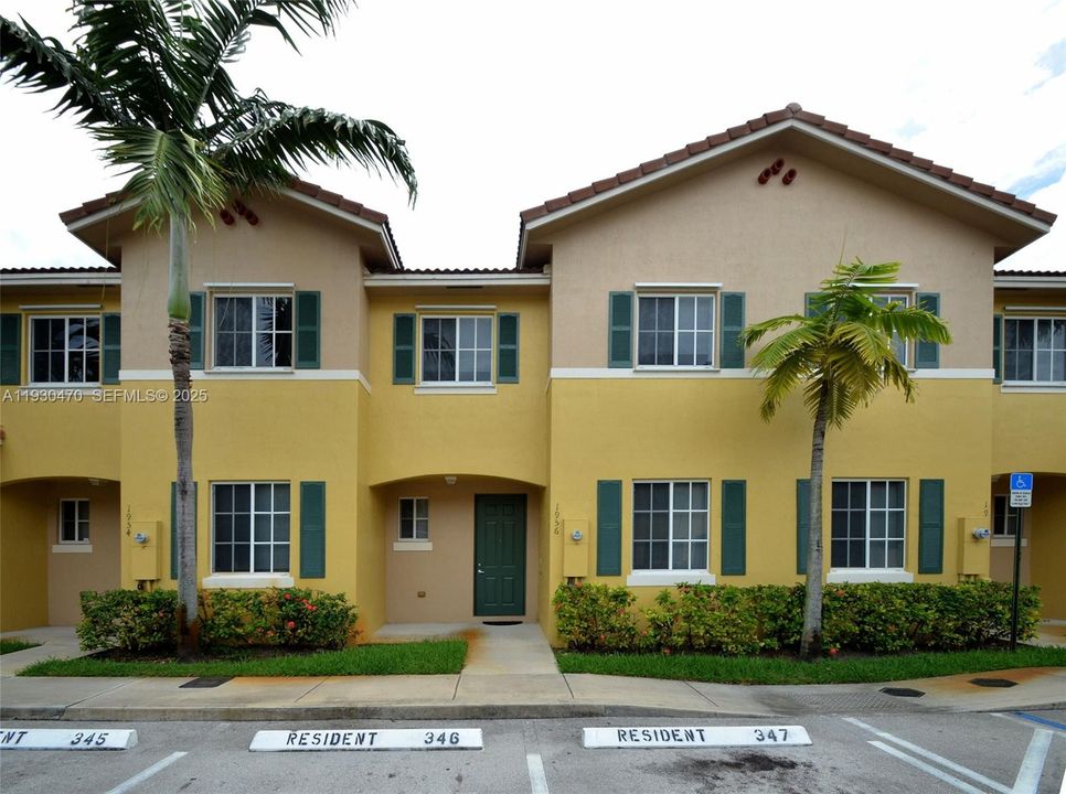 En Renta: $2,600 (2 camas, 2 baños, 1640 Pies cuadrados)