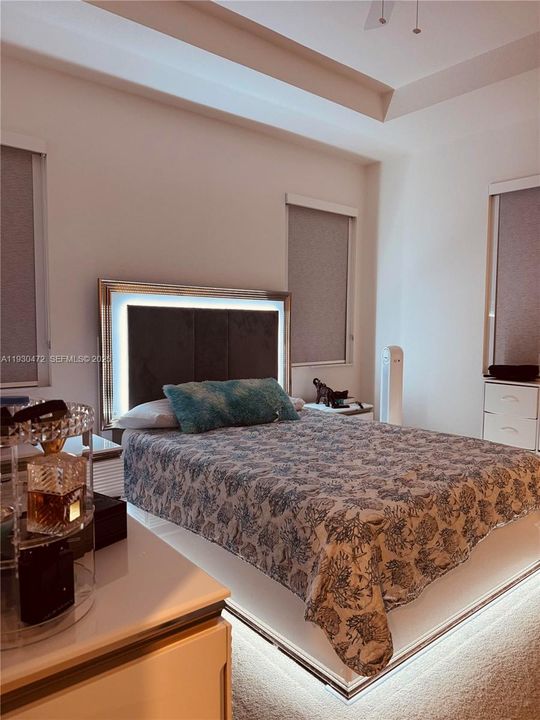 For Sale: $489,000 (3 beds, 2 baths, 1545 Square Feet)