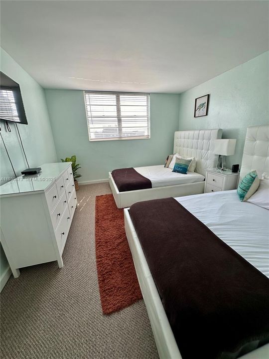 For Sale: $580,000 (2 beds, 2 baths, 1505 Square Feet)