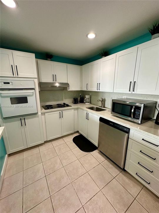 For Sale: $580,000 (2 beds, 2 baths, 1505 Square Feet)