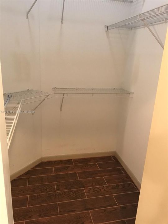 出租: $2,600 (1 贝兹, 1 浴室, 723 平方英尺)