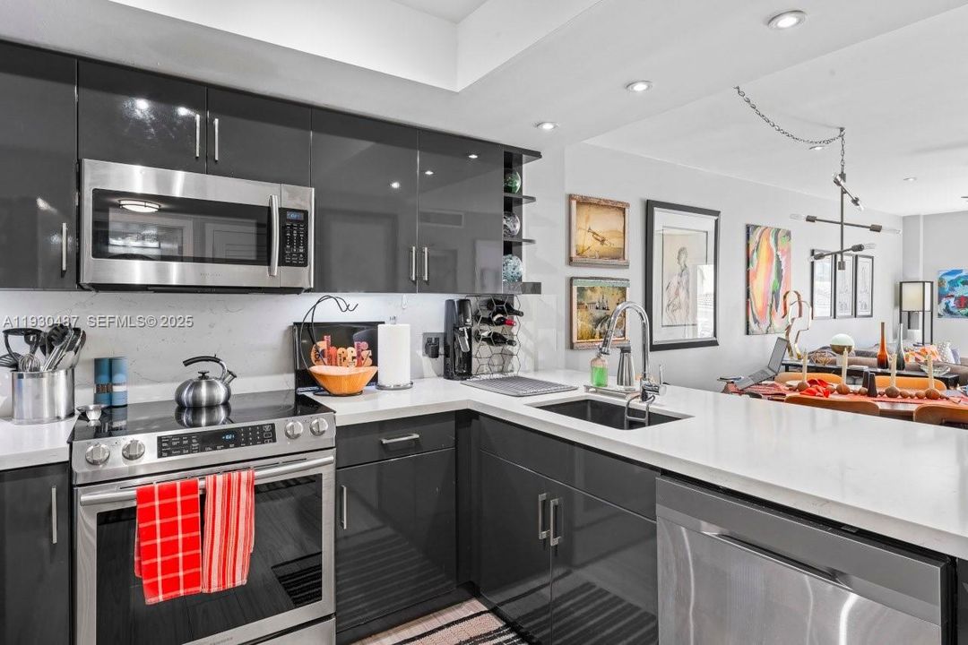 En Venta: $490,000 (1 camas, 1 baños, 784 Pies cuadrados)