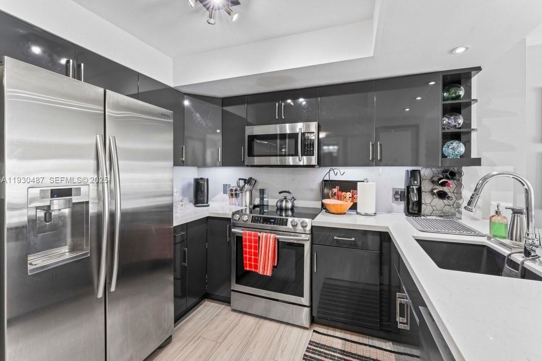 En Venta: $490,000 (1 camas, 1 baños, 784 Pies cuadrados)