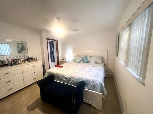 В аренду: $3,300 (3 спален, 1 ванн, 1510 Квадратных фут)