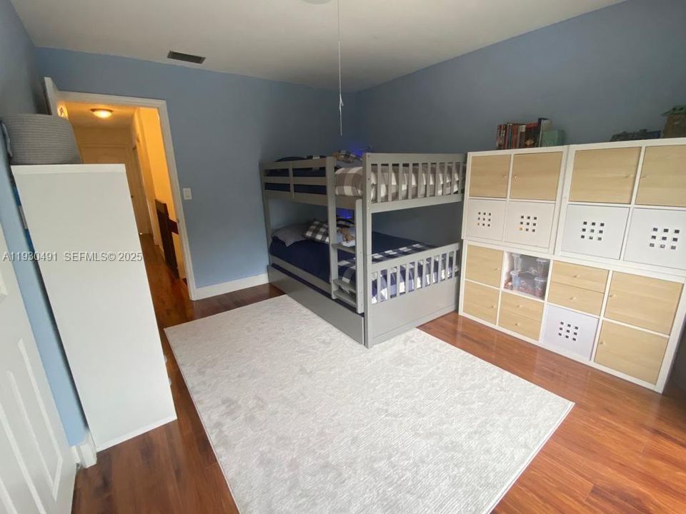 En Renta: $3,950 (3 camas, 2 baños, 1712 Pies cuadrados)