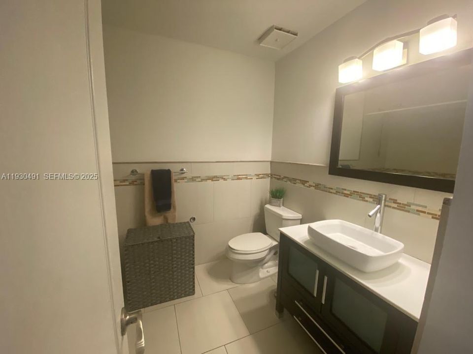 En Renta: $3,950 (3 camas, 2 baños, 1712 Pies cuadrados)