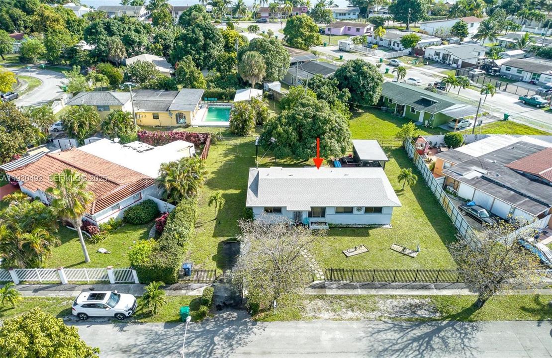 En Venta: $600,000 (4 camas, 2 baños, 1225 Pies cuadrados)