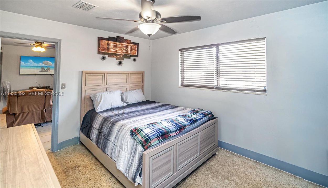 En Venta: $600,000 (4 camas, 2 baños, 1225 Pies cuadrados)