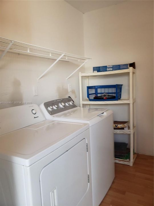 For Rent: $2,450 (2 beds, 2 baths, 1428 Square Feet)