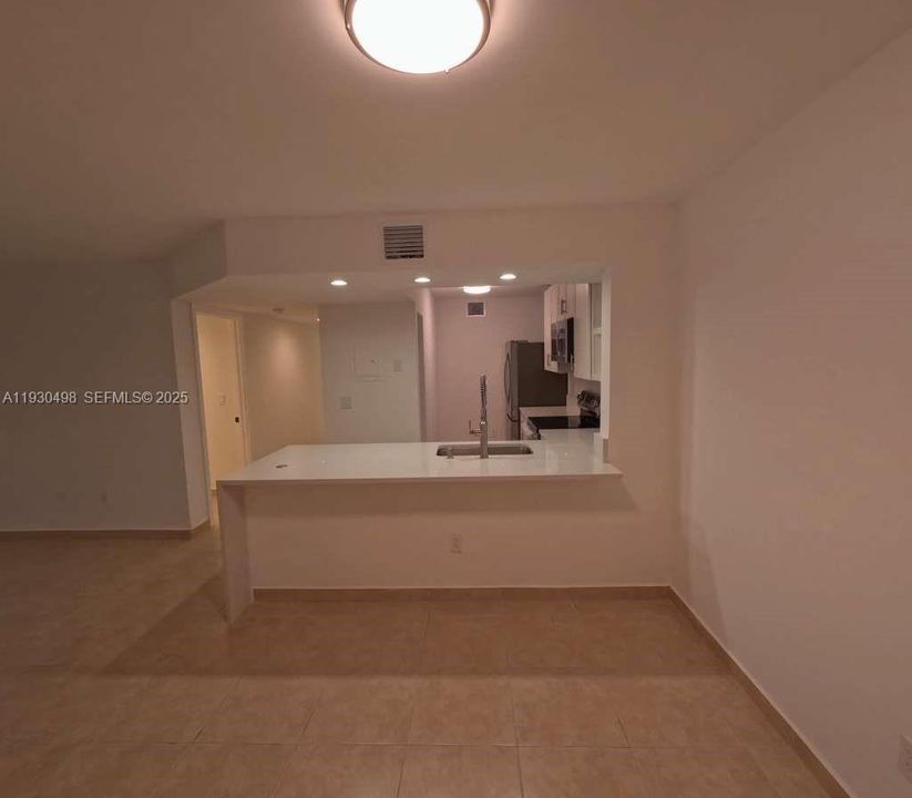 En Venta: $279,000 (2 camas, 2 baños, 1106 Pies cuadrados)