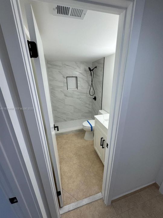 En Venta: $279,000 (2 camas, 2 baños, 1106 Pies cuadrados)