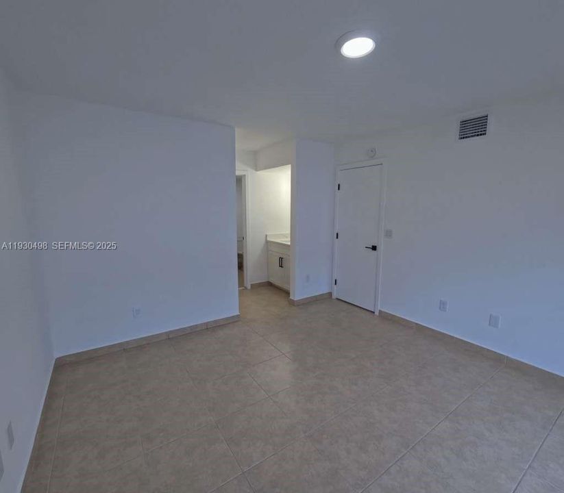 En Venta: $279,000 (2 camas, 2 baños, 1106 Pies cuadrados)