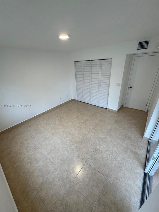 En Venta: $279,000 (2 camas, 2 baños, 1106 Pies cuadrados)