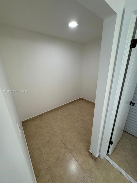 En Venta: $279,000 (2 camas, 2 baños, 1106 Pies cuadrados)