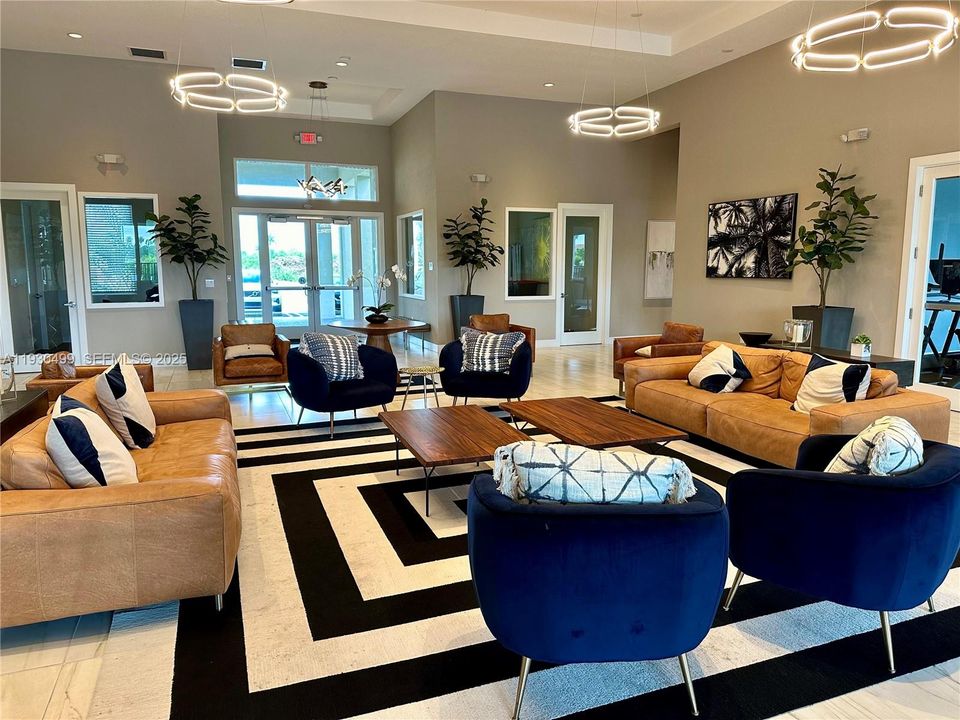 En Renta: $2,150 (2 camas, 2 baños, 1208 Pies cuadrados)