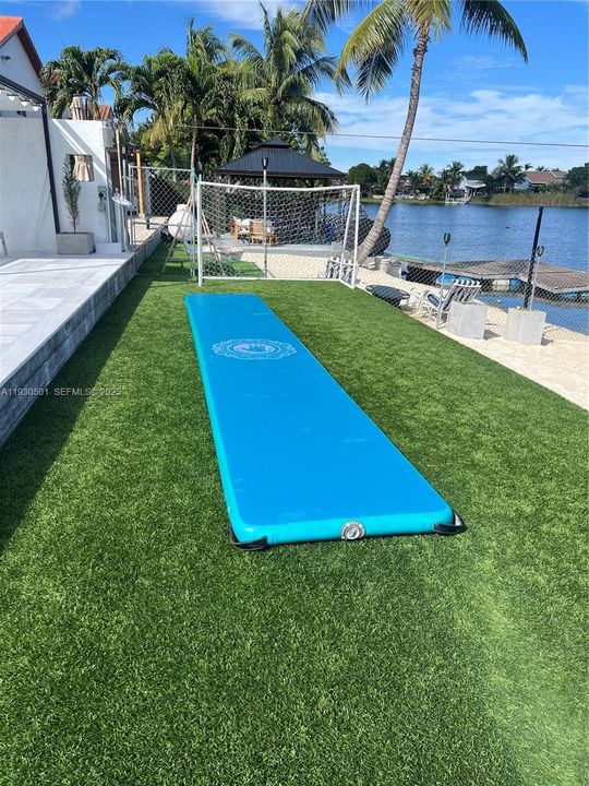 En Venta: $890,000 (3 camas, 2 baños, 1586 Pies cuadrados)