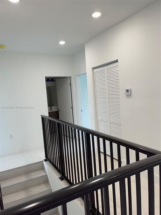 For Rent: $3,250 (5 beds, 4 baths, 2281 Square Feet)