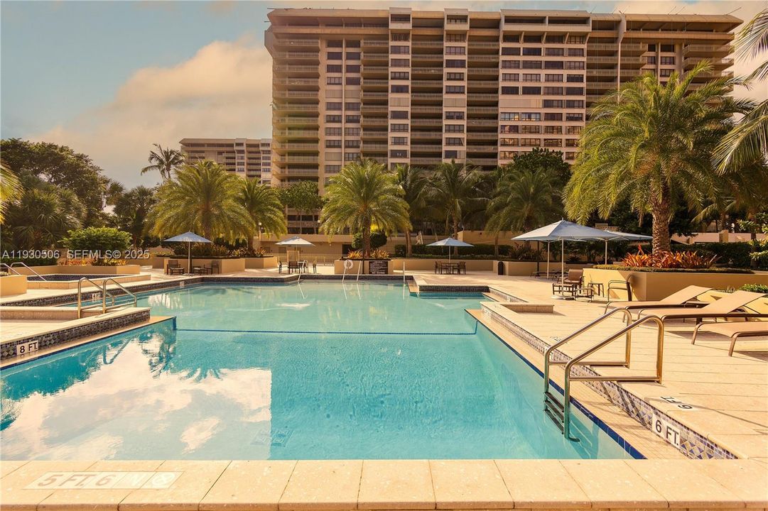 For Rent: $7,100 (2 beds, 2 baths, 1882 Square Feet)