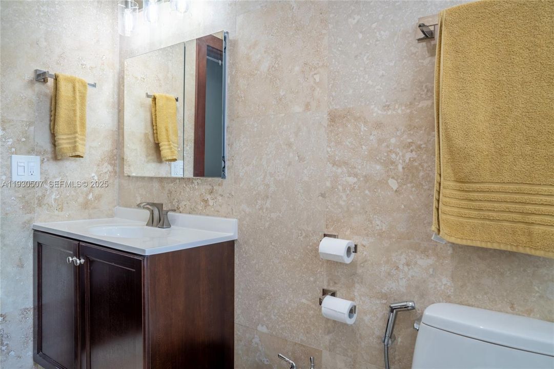 For Sale: $725,000 (4 beds, 3 baths, 1819 Square Feet)