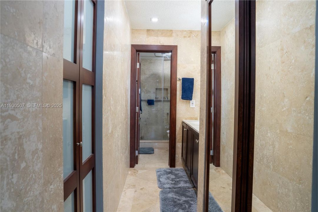 For Sale: $725,000 (4 beds, 3 baths, 1819 Square Feet)