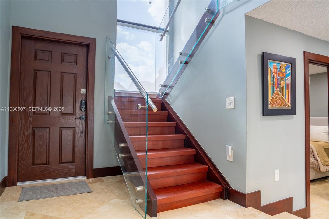 For Sale: $725,000 (4 beds, 3 baths, 1819 Square Feet)