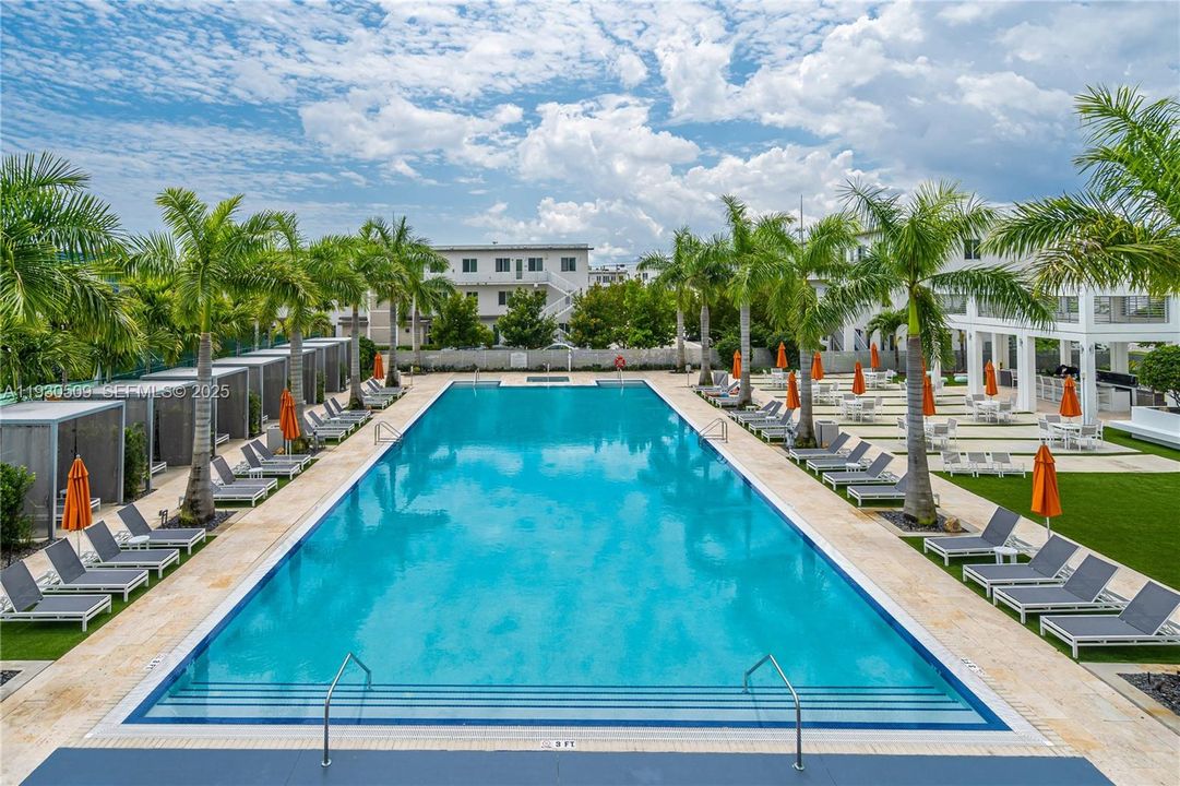 出租: $4,000 (3 贝兹, 2 浴室, 2379 平方英尺)