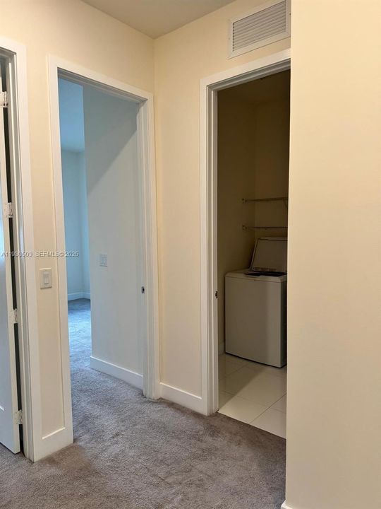 出租: $4,000 (3 贝兹, 2 浴室, 2379 平方英尺)