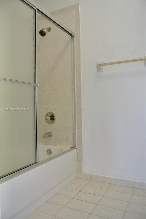 В аренду: $2,675 (2 спален, 2 ванн, 1144 Квадратных фут)