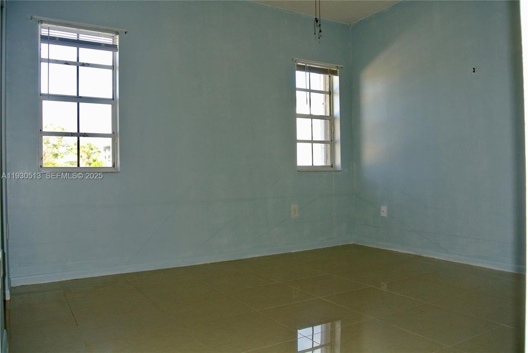 В аренду: $2,675 (2 спален, 2 ванн, 1144 Квадратных фут)