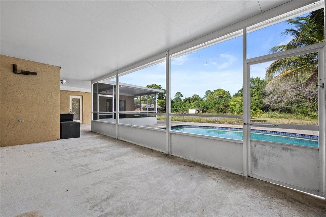Screened Patio