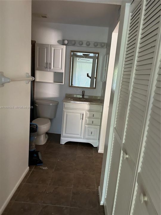 For Rent: $1,750 (1 beds, 1 baths, 672 Square Feet)