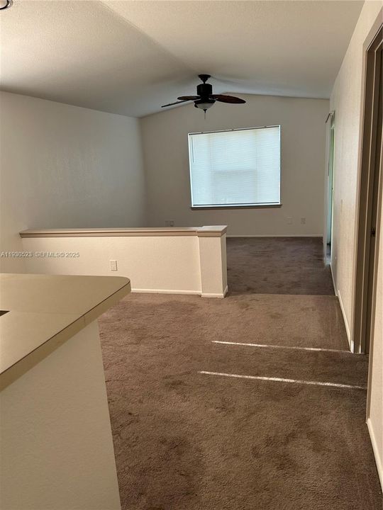 For Rent: $1,750 (1 beds, 1 baths, 672 Square Feet)