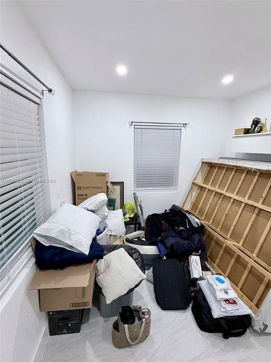 На продажу: $790,000 (5 спален, 3 ванн, 1606 Квадратных фут)