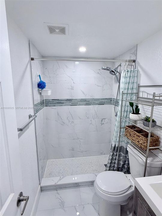 На продажу: $790,000 (5 спален, 3 ванн, 1606 Квадратных фут)