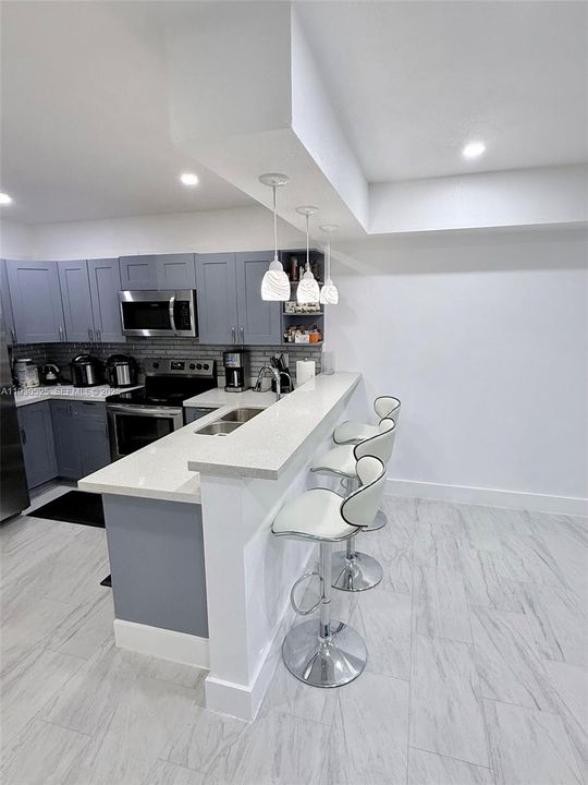 На продажу: $790,000 (5 спален, 3 ванн, 1606 Квадратных фут)