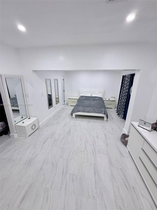 На продажу: $790,000 (5 спален, 3 ванн, 1606 Квадратных фут)