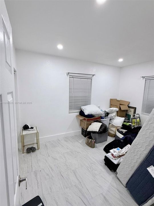 На продажу: $790,000 (5 спален, 3 ванн, 1606 Квадратных фут)