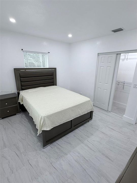 На продажу: $790,000 (5 спален, 3 ванн, 1606 Квадратных фут)