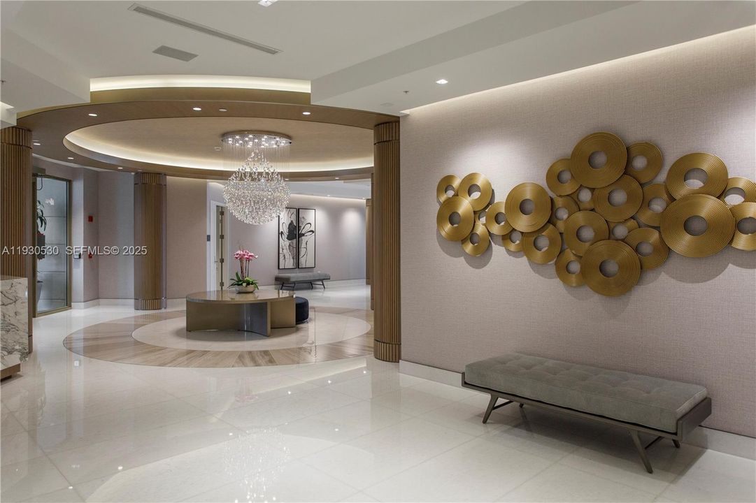 For Rent: $4,850 (1 beds, 1 baths, 780 Square Feet)