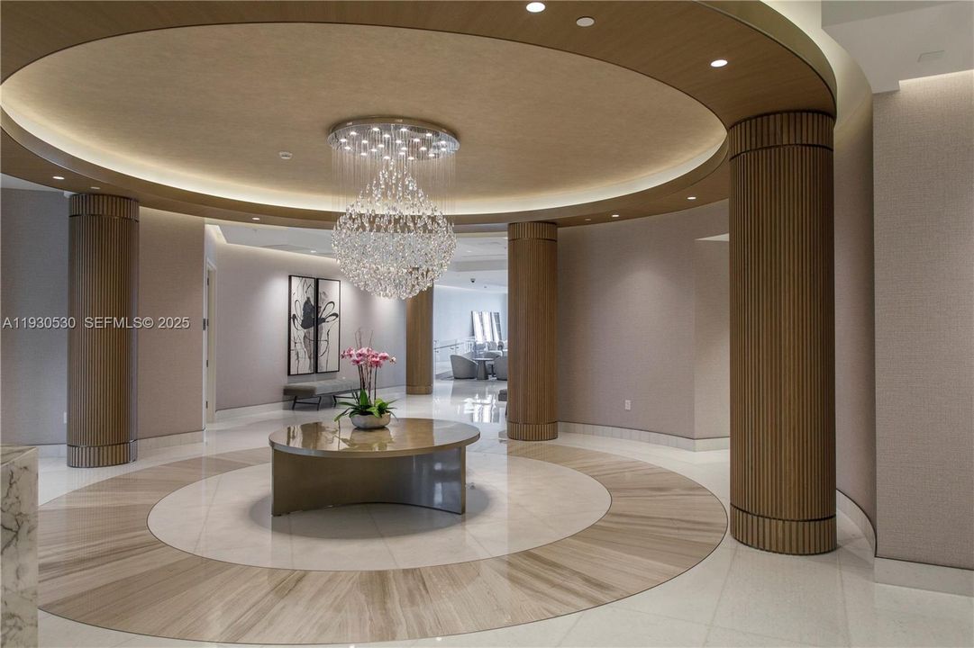 For Rent: $4,850 (1 beds, 1 baths, 780 Square Feet)