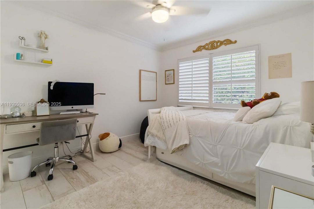 待售: $1,150,000 (4 贝兹, 2 浴室, 2279 平方英尺)